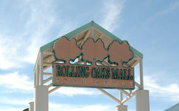 San Antonio – Rolling Oaks Mall