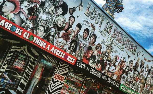 Austin – Lucy in Disguise with Diamonds