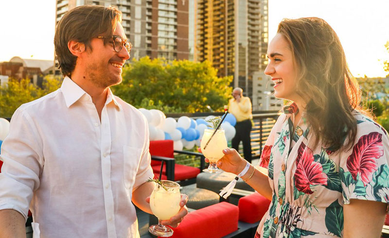 Best-Bars-Dallas-Happiest-Hour-800X490