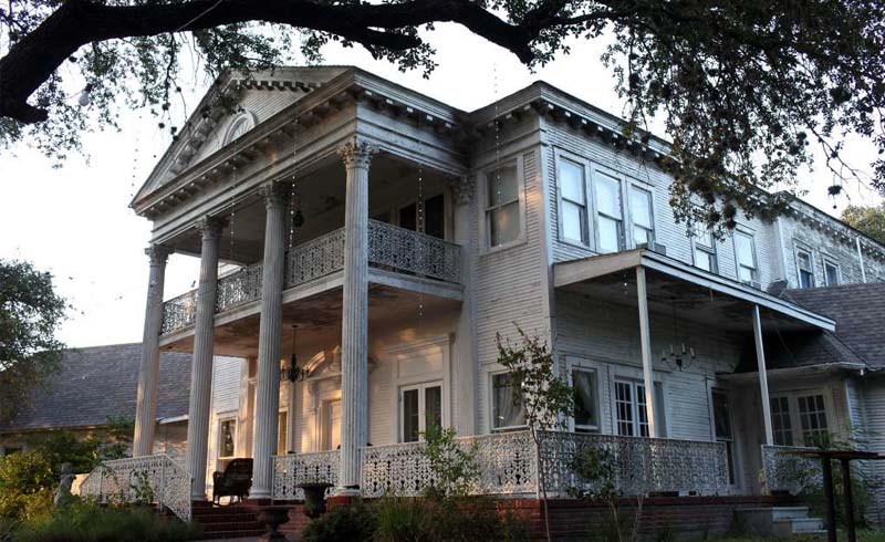 Victoria’s Black Swan Inn – San Antonio_800x490 Victoria’s Black Swan Inn