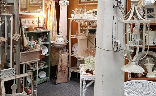 Denton_Antique_Gallery_Denton_600x371 Denton Antique Gallery