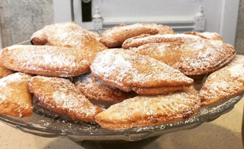 Apricot Fried Pie_800x490 Sweetie Pie's - Best Pie Shops