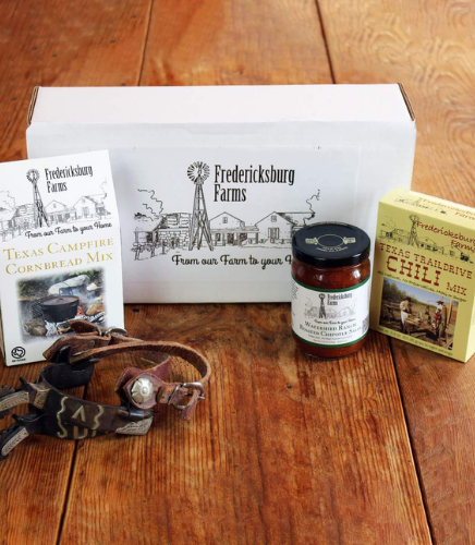 fedora - her gift guide 2020